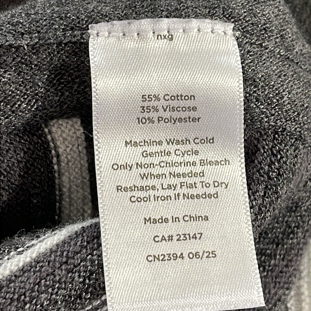 T by Talbots Sweater Women's Ombre Stripe Gray Knit Funnel Neck Sz XL Petite - Picture 10 of 10